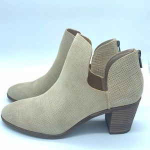 Lucky Brand Powe Booties size 11M Travertine